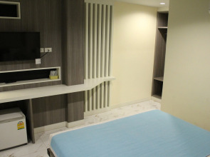 Отель Samsensam Place