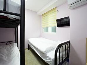 Rainbow Hotel Myeongdong