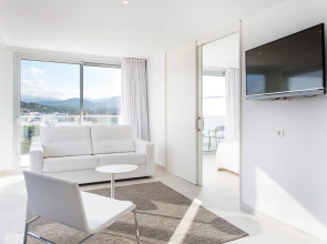 Reverence Life Hotel - Adults Only