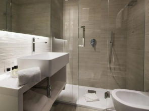 Glance Hotel In Florence