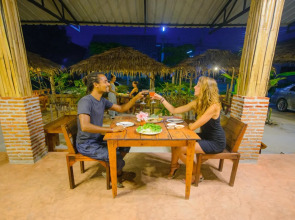 Panisara Pool Villa Huahin