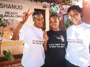 Shanuo Beach Bungalows