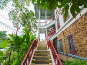 Ma Doo Bua Phuket (มาดูบัวภูเก็ต)