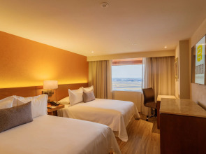 Отель Camino Real Aeropuerto Mexico