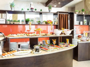 City Avenue Hotel by HMG