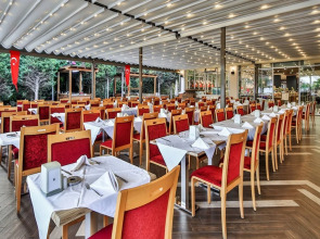 Saturn Palace Resort 