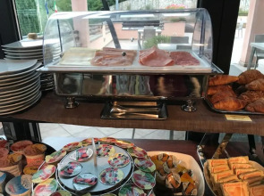 Meridiana Country Hotel