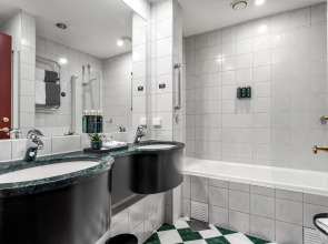 Отель Home Bryggen