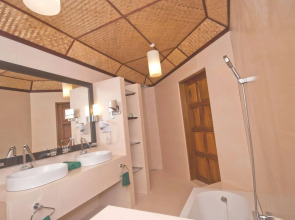 Safari Island Resort