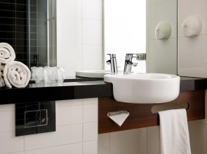 Holiday Inn Express Amsterdam - South by IHG