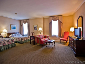 The Yorktowne Hotel, Tapestry Collection by Hilton