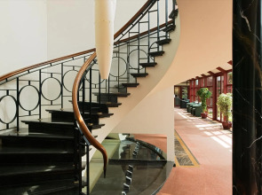 Golden Tulip De' Medici Hotel