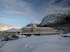 Отель Grand Skei