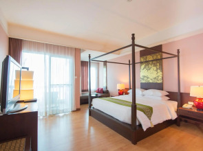 Курортный отель Grand Pacific Sovereign Resort & Spa