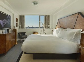 Sea Containers London