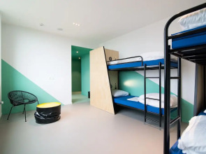 Via Amsterdam - Hostel