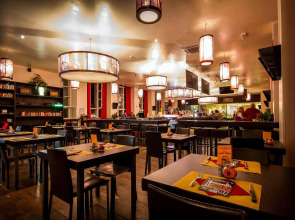 Отель Plus Berlin