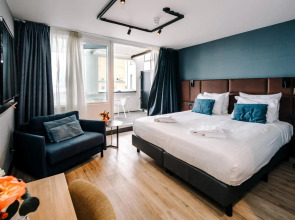 Amsterdam Beach Hotel