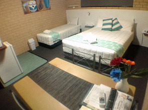 Avlon Gardens Motel - Ballina