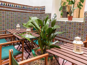 Feel Hostels City Center