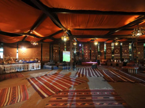 Grand Pyramids Hotel