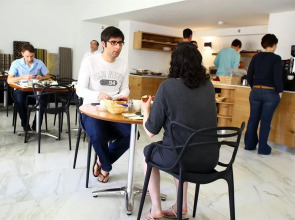 Maxim Hotel Tel Aviv Adults Only (Отель для взрослых)