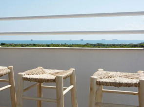 You & Co. Saler Beach Boutique Hotel