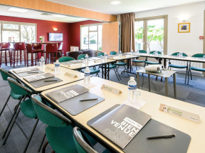 Hôtel Campanile Toulouse Nord - Sesquières