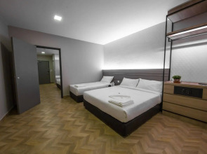 Worldview Grand Hotel