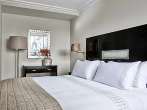 Отель Plaza Athenee