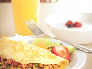 Country Inn & Suites by Radisson, Camp Springs (Andrews Air Force Base), MD