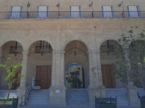 Palacio De Los Corredores