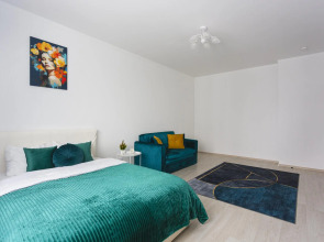 Moment House (Момент Хаус) на улице Речников