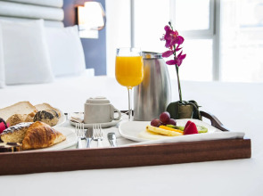 Eurostars Cristal Palace