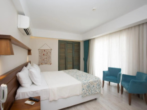 Dedeminn Marina Hotel