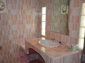 Lanta Nice Beach Resort