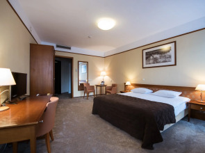 Отель Amberton Cathedral Square Вильнюс