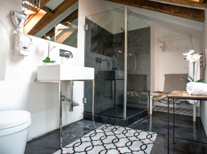 Passport Lisbon Boutique Hostel