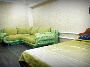 Dobrye Sutki Apartment on Merlina 20