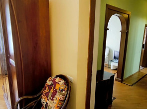 Tverskaya Street (Тверская Стрит) на улице Тверская 6 строение 1