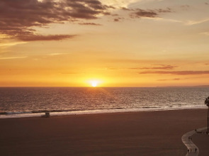 Fairmont Miramar Hotel