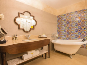 Lemon Tree Amarante Beach Resort, Goa