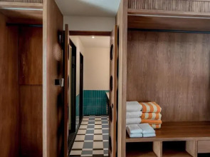 Sugar Marina POP, Kata Beach