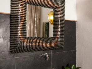 Sevenmaze Charming House