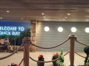 Duck Bay Hotel