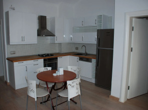 Dedeminn Marina Hotel