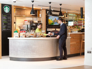 Holiday Inn London Brentford Lock by IHG