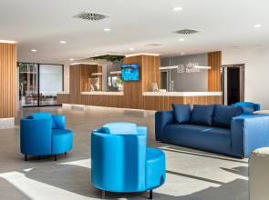 Отель Vibra Beverly Playa