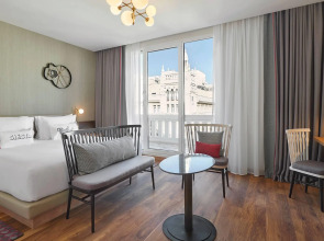 Отель Hyatt Centric Gran Via Madrid