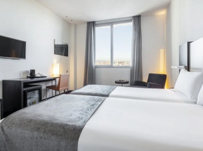 Hotel Ilunion Aqua 4